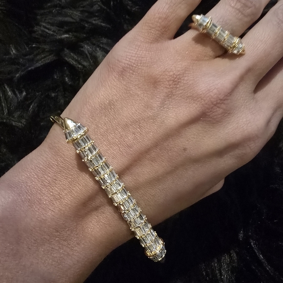 21kgp Dubai Set - Elegant Gold and Silver Bracelet and Ring Set - Picture 8 of 14